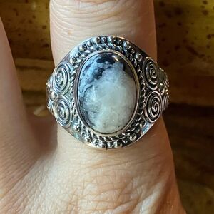 Genuine White Buffalo Sterling Silver Ring Size 9